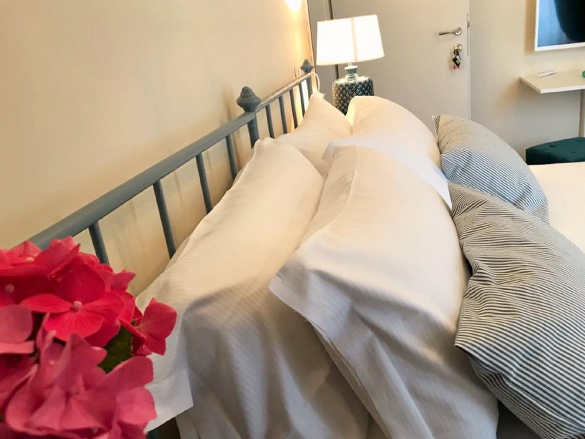 Il Giardino Segreto Bed & Breakfast อีเซโอ ภายนอก รูปภาพ