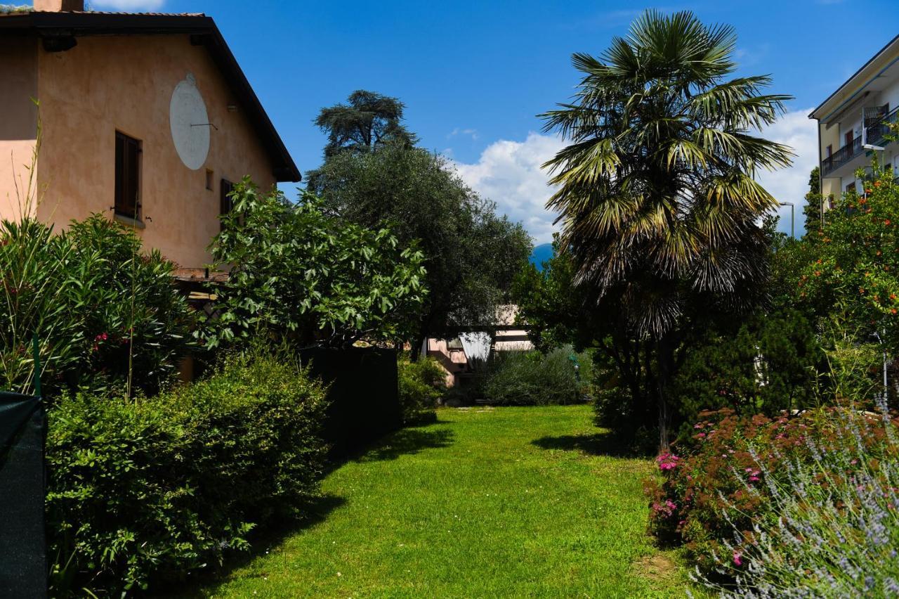 Il Giardino Segreto Bed & Breakfast อีเซโอ ภายนอก รูปภาพ