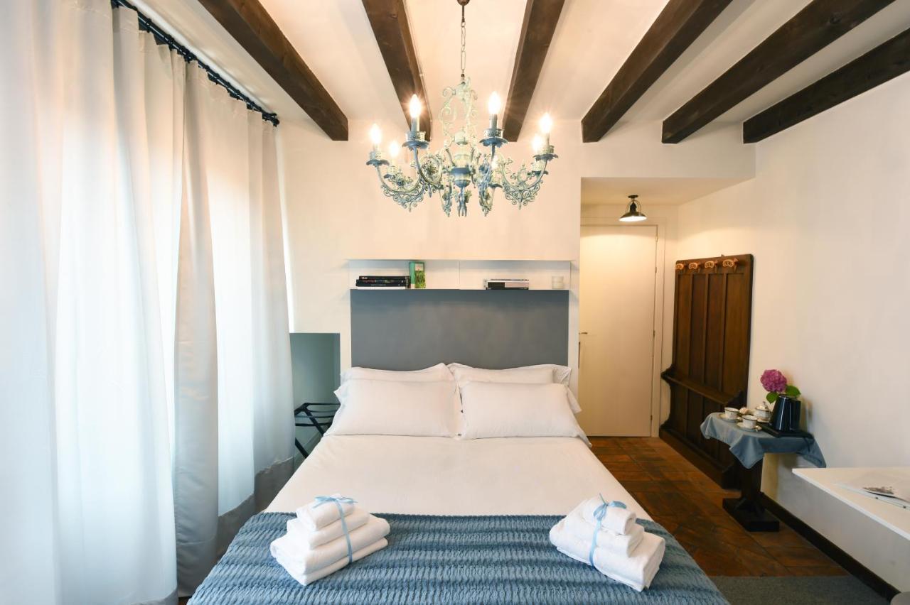 Il Giardino Segreto Bed & Breakfast อีเซโอ ภายนอก รูปภาพ