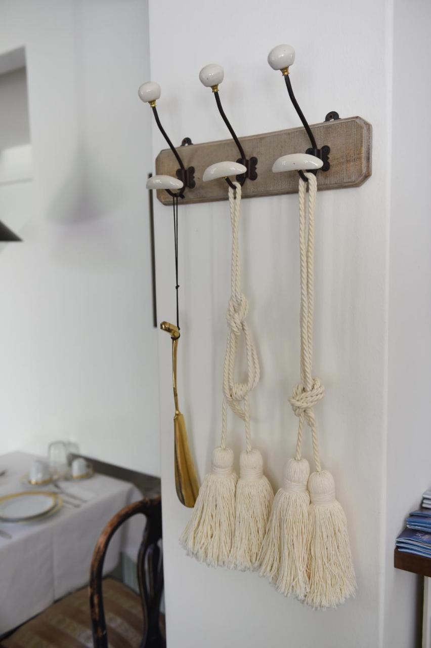 Il Giardino Segreto Bed & Breakfast อีเซโอ ภายนอก รูปภาพ